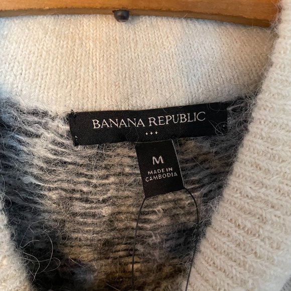 Banana Republic Fair Isle Mock-Neck Sweater in Transition Cream, NWT size Medium - Picture 2 of 7